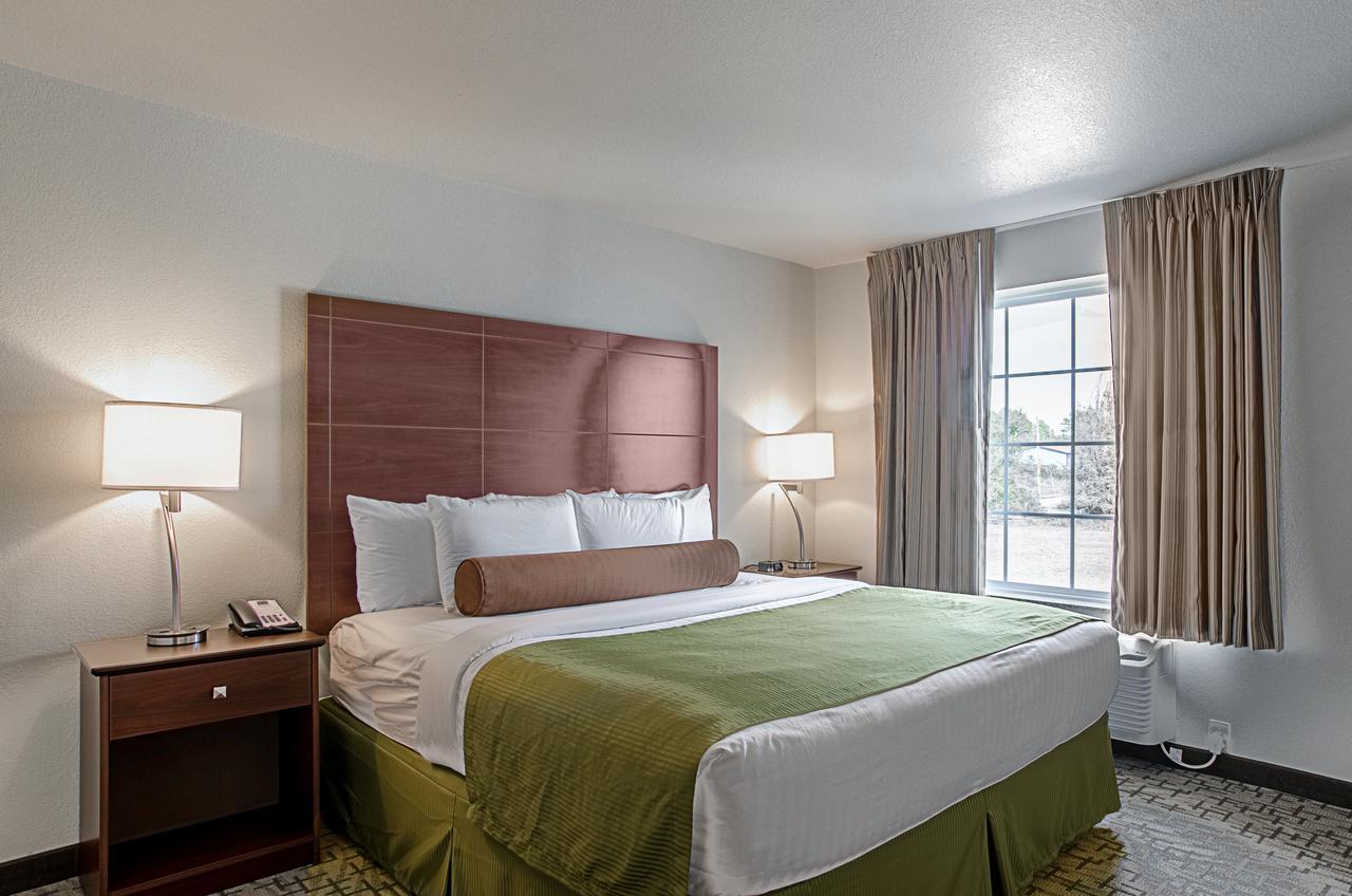 Cobblestone Inn & Suites - Guernsey Buitenkant foto