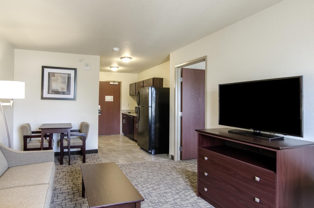 Cobblestone Inn & Suites - Guernsey Buitenkant foto